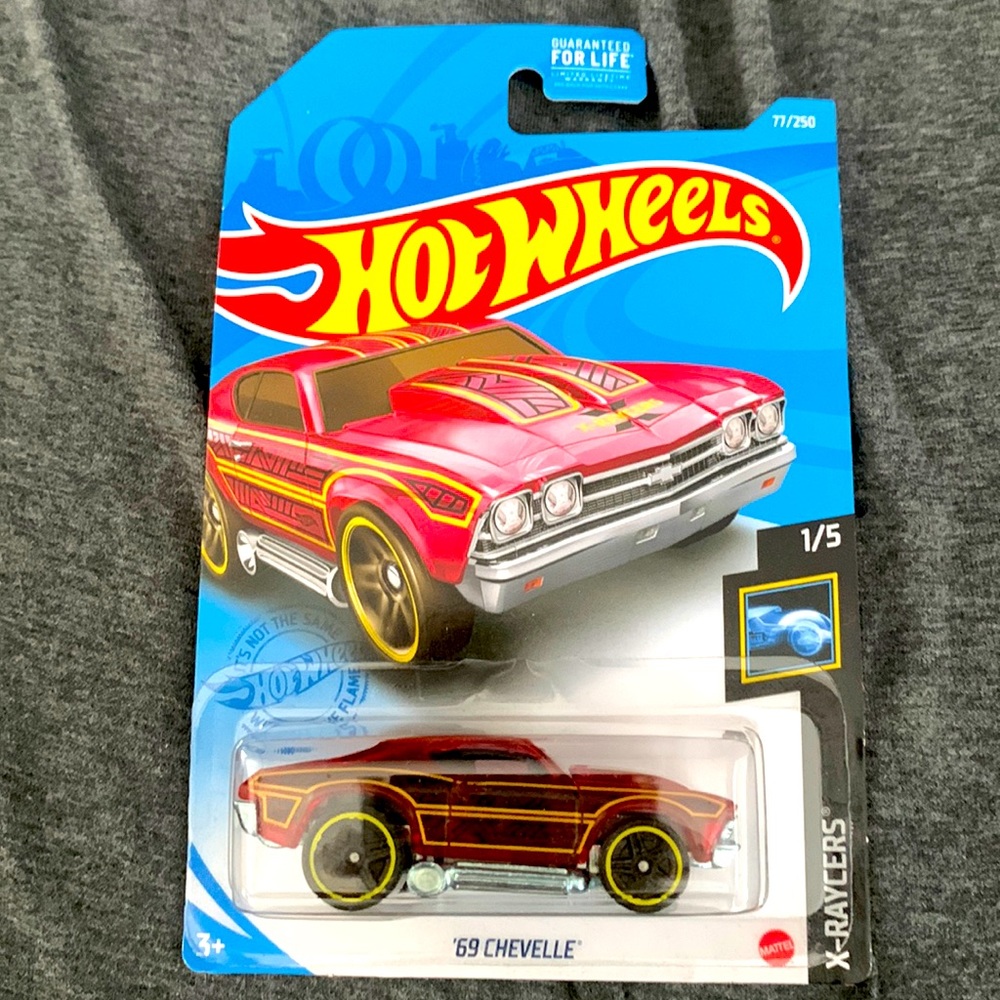 Hot Wheels - X Raycers 1/5 69 Chevelle 77/250 collectible